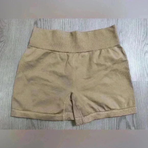 Saski Collection Women's Brown and Tan Shorts Size S - Picture 2 of 4